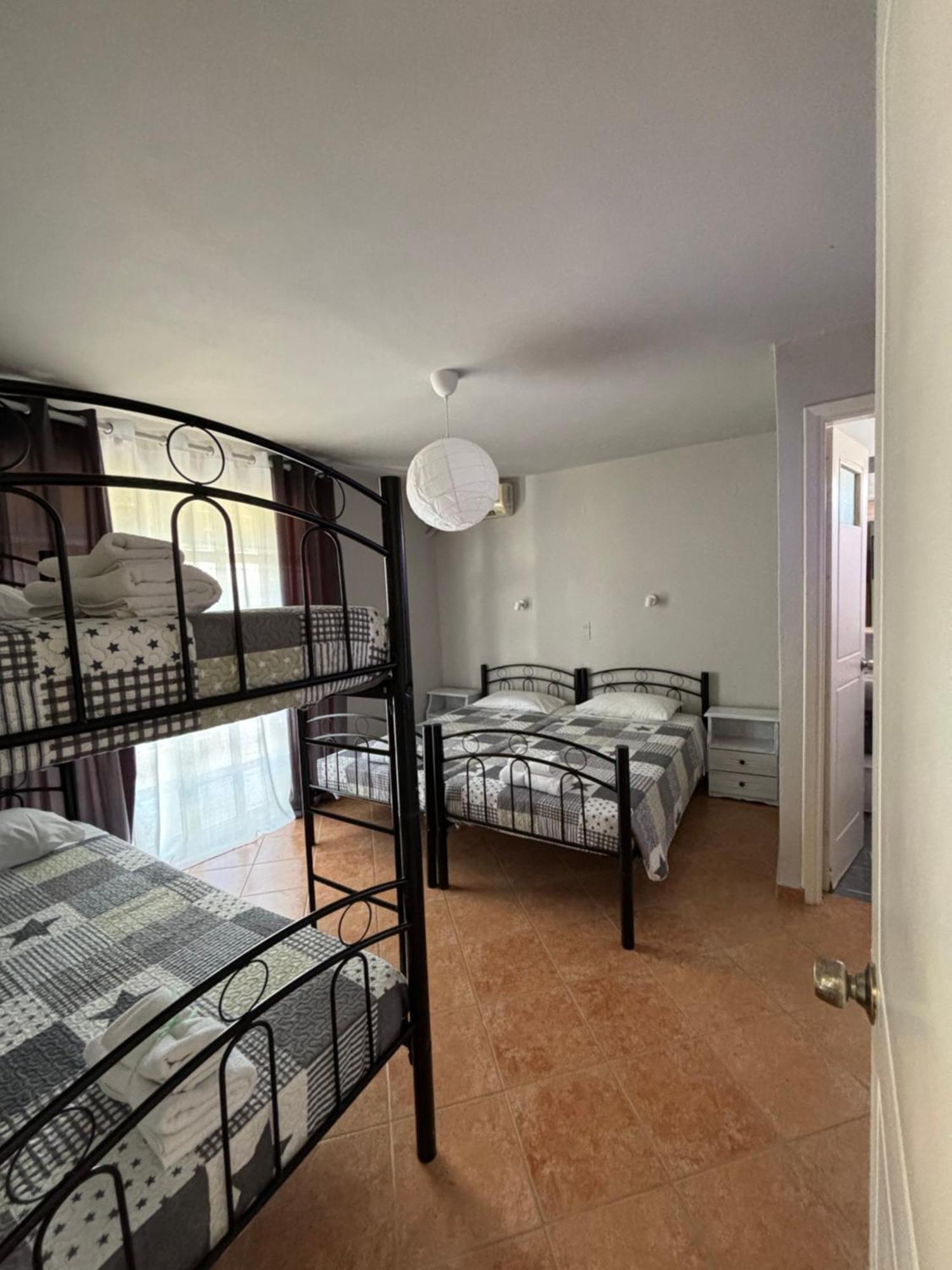 Demis Apartments 斯达林 外观 照片